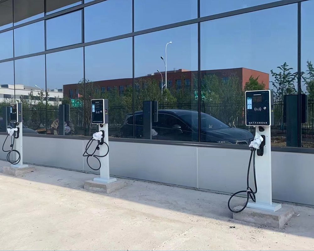 EV Fast Charger Station is a highly capable charging facility for electric vehicles. It is equipped with DC chargers that support multiple charging interface standards such as CCS2, Chademo, and Gbt.